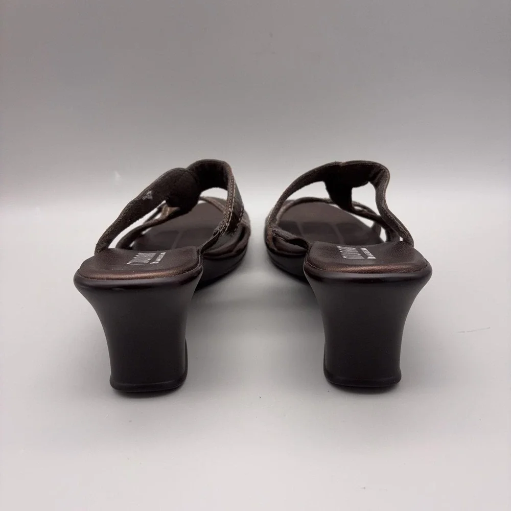 Munro American Sandals Womens Size 8.5 Walking Wedge Brown Leather Comfort Shoes
